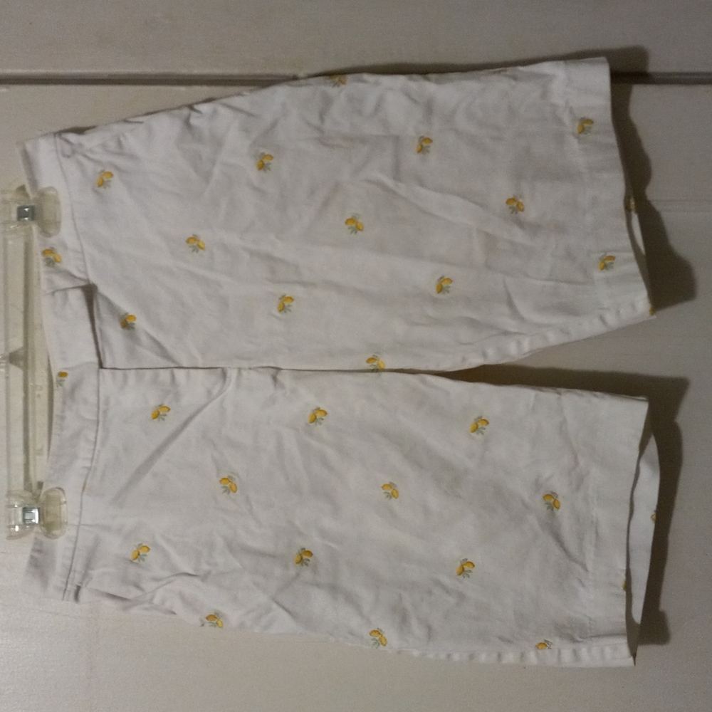 EUC Talbots Nice Capri's, Sz 8, Bright White w Small Yellow Flowers